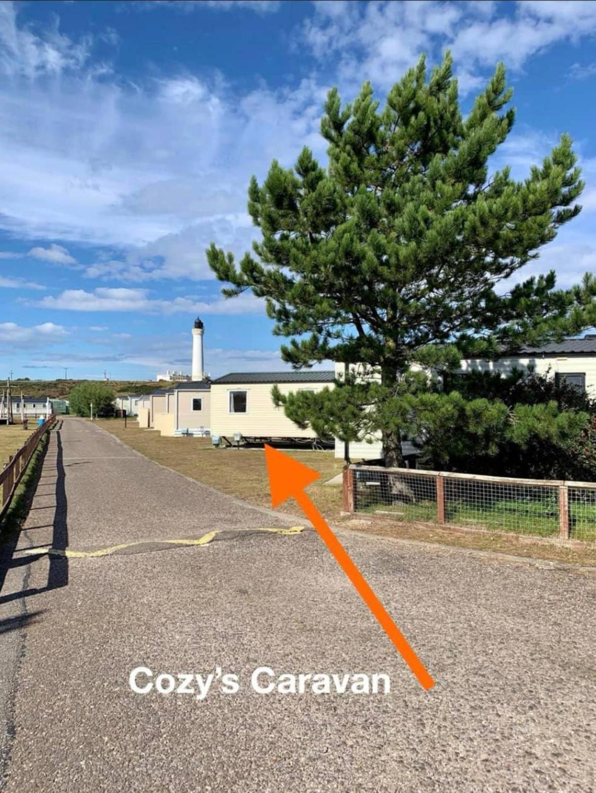 Cozy'S Caravan Hire Lägenhet Lossiemouth Exteriör bild